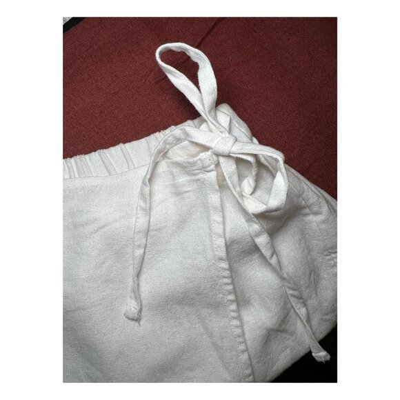 Women’s Old Navy High-Waisted Wrap-Front Mini Skort | White | Size Medium - Picture 7 of 11